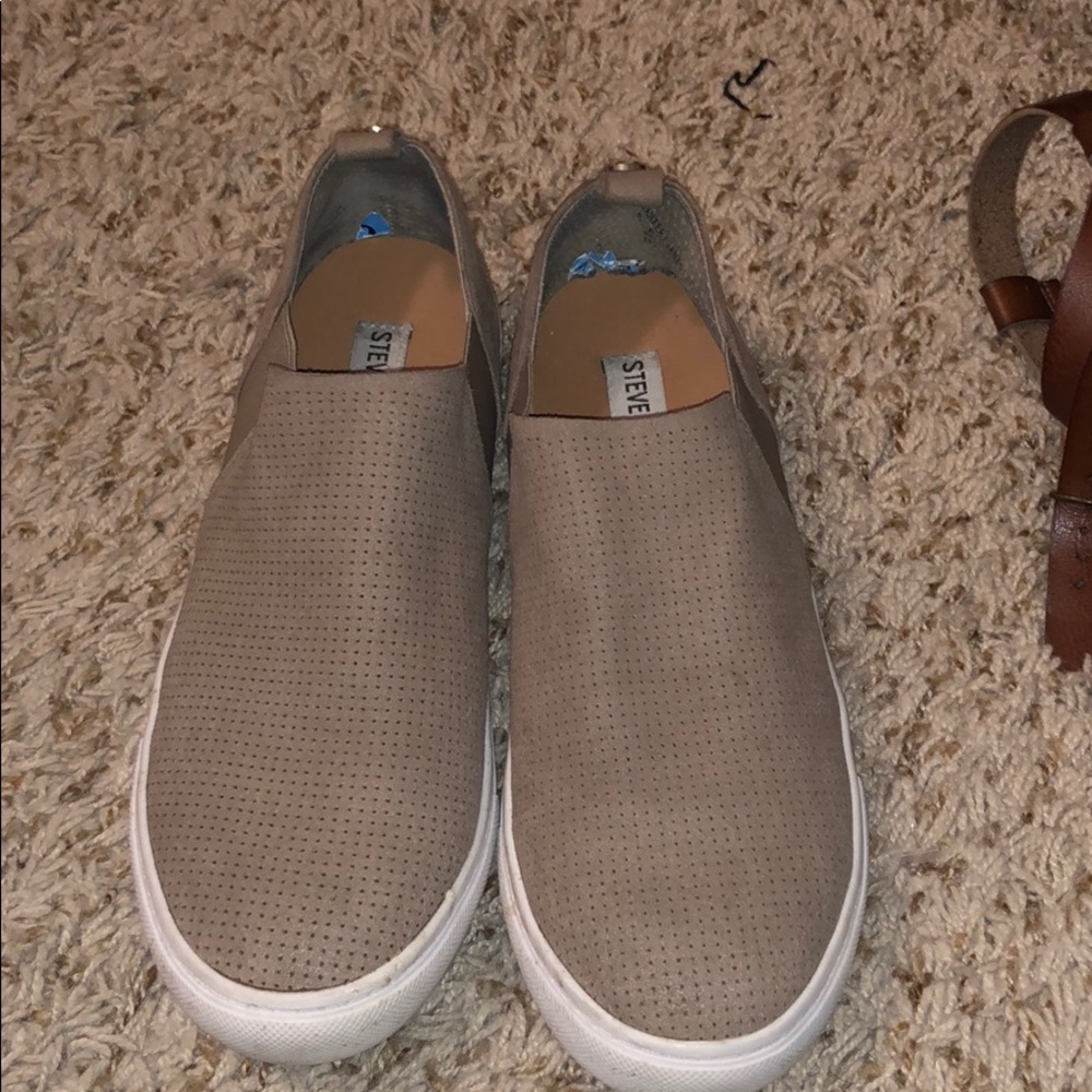 taupe steve madden flats